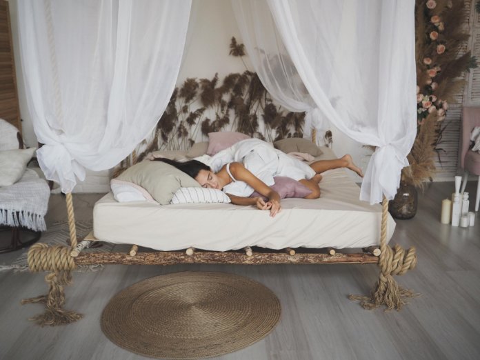 paturi cu baldachin paturi cu baldachin