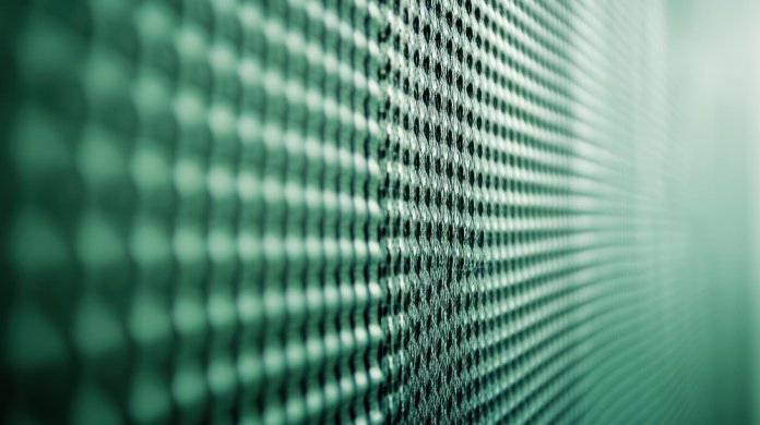 Plasa de umbrire trebuie să fie tensionată? Dacă da, cât de mult? Plasa de umbrire trebuie să fie tensionată? Dacă da, cât de mult?