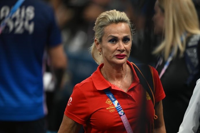 „Mami, nu mai pot!” Imagini șocante cu antrenoarea Camelia Voinea comportându-se agresiv față de fiica sa, Sabrina „Mami, nu mai pot!” Imagini șocante cu antrenoarea Camelia Voinea comportându-se agresiv față de fiica sa, Sabrina