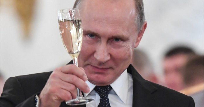 Putin dezvăluie sursa planului lui Trump care constrânge Ucraina să se predea: „Sunt de acord cu tratativele” Putin dezvăluie sursa planului lui Trump care constrânge Ucraina să se predea: „Sunt de acord cu tratativele”