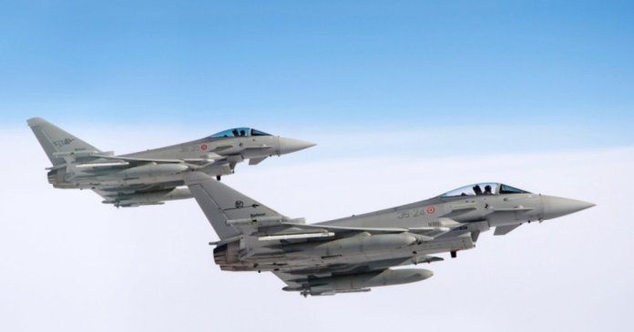 Traian Băsescu: Eurofighter și F-16 devin inutile dacă nu reușim să doborâm nicio dronă; riscăm să părem ridicoli Traian Băsescu: Eurofighter și F-16 devin inutile dacă nu reușim să doborâm nicio dronă; riscăm să părem ridicoli