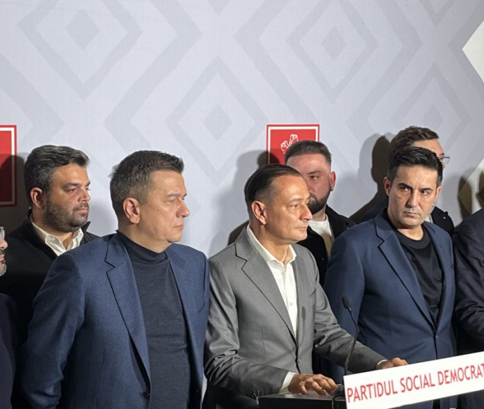 Reportaj. Noaptea scrutinitelor în București: tăcere și mângâieri amare la formațiunile politice. PSD nu a câștigat Capitala, dar nu se consideră înfrânt. Reportaj. Noaptea scrutinitelor în București: tăcere și mângâieri amare la formațiunile politice. PSD nu a câștigat Capitala, dar nu se consideră înfrânt.