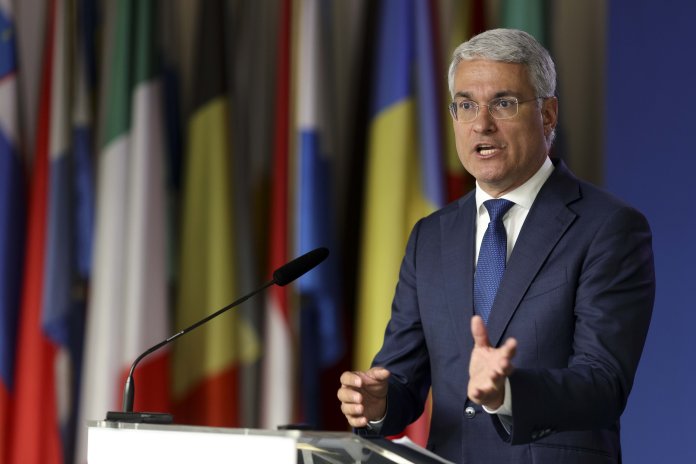 România a cerut a patra tranșă prin PNRR România a cerut a patra tranșă prin PNRR. Suma pe care executivul de la București o preconizează de la Bruxelles