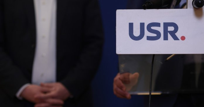 USR anunță suportul său pentru moțiunile simple AUR îndreptate împotriva miniștrilor de Interne și Justiție USR anunță suportul său pentru moțiunile simple AUR îndreptate împotriva miniștrilor de Interne și Justiție