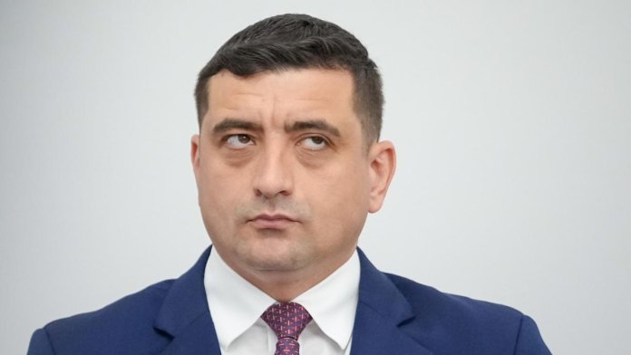 Acuzări serioase la adresa liderului AUR: Simion, românul asociat cu Trump, acuzat de activități de lobby. Acuzări serioase la adresa liderului AUR: Simion, românul asociat cu Trump, acuzat de activități de lobby.