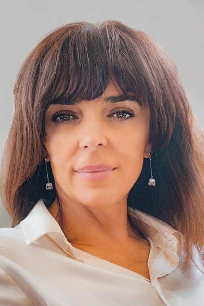 Familia Grăjdan și Bachide, roluri esențiale în domeniul public: patru consilii de conducere, trei funcții de directori și un secretar de stat Familia Grăjdan și Bachide, roluri esențiale în domeniul public: patru consilii de conducere, trei funcții de directori și un secretar de stat