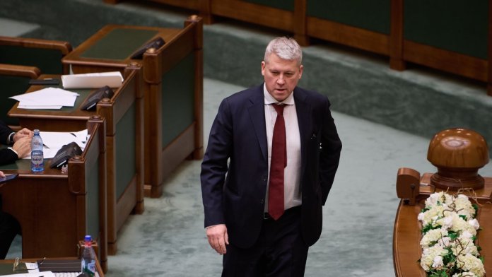 Măsuri adoptate după eliminarea limitării prețului gazelor, începând cu 1 aprilie. Executivul fixează tarifele pentru producători. Măsuri adoptate după eliminarea limitării prețului gazelor, începând cu 1 aprilie. Executivul fixează tarifele pentru producători.