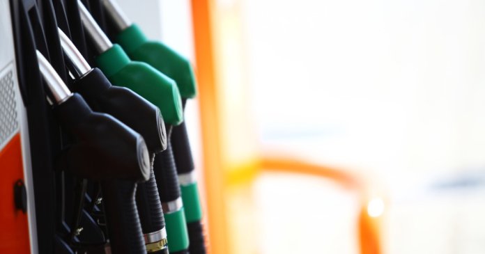 Impactul conflictului din Orientul Mijlociu asupra pieței de petrol: ce pot prezice românii în legătură cu... Impactul conflictului din Orientul Mijlociu asupra pieței de petrol: ce pot prezice românii în legătură cu...