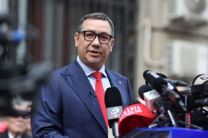 Victor Ponta a descris evenimentele care l-au condus să o învinuiească pe Oana Țoiu de împiedicarea repatrierii fiicei sale. Victor Ponta a descris evenimentele care l-au condus să o învinuiească pe Oana Țoiu de împiedicarea repatrierii fiicei sale.