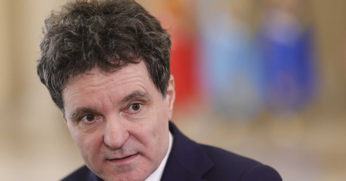 Nicușor Dan clarifică numirea anterioară a conducătorilor DNA și Parchetului General în noi posturi de conducere. Nicușor Dan clarifică numirea anterioară a conducătorilor DNA și Parchetului General în noi posturi de conducere.