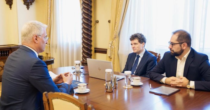 Nicuşor Dan: Este crucial ca, indiferent de condițiile politice, conducerea să intervină pentru ca... Nicuşor Dan: Este crucial ca, indiferent de condițiile politice, conducerea să intervină pentru ca...