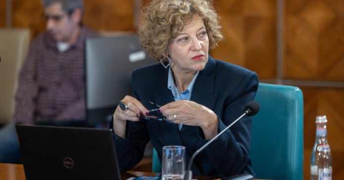 Oana Gheorghiu, implicată în controversa legată de listarea companiilor de stat: „PSD a fost informat despre tot ce discutăm”. Atunci când s-a... Oana Gheorghiu, implicată în controversa legată de listarea companiilor de stat: „PSD a fost informat despre tot ce discutăm”. Atunci când s-a...