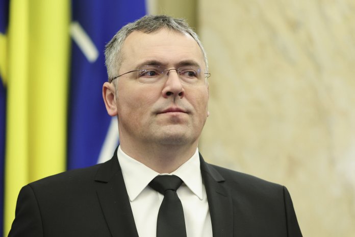 Reforma procuraturii după învestirea procurorilor șefi: hotărârea are un caracter politic Reforma procuraturii după învestirea procurorilor șefi: hotărârea are un caracter politic