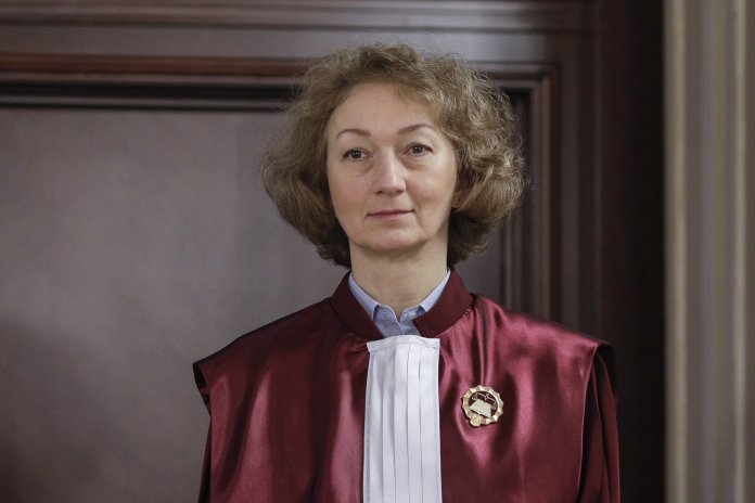 Șefa Curții Constituționale explică decizia CCR de anula alegerile Șefa Curții Constituționale explică decizia CCR de anula alegerile