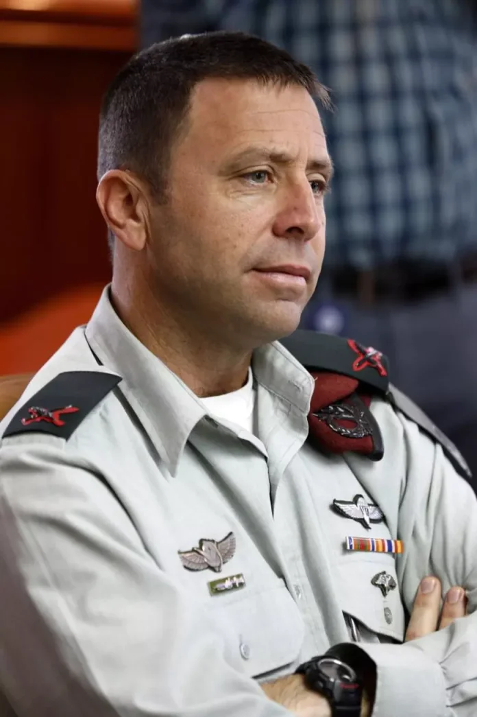 Șeful armatei israeliene din Cisiordania susține că soldații săi omoară la o intensitate nemaivăzută din 1967. Șeful armatei israeliene din Cisiordania susține că soldații săi omoară la o intensitate nemaivăzută din 1967.