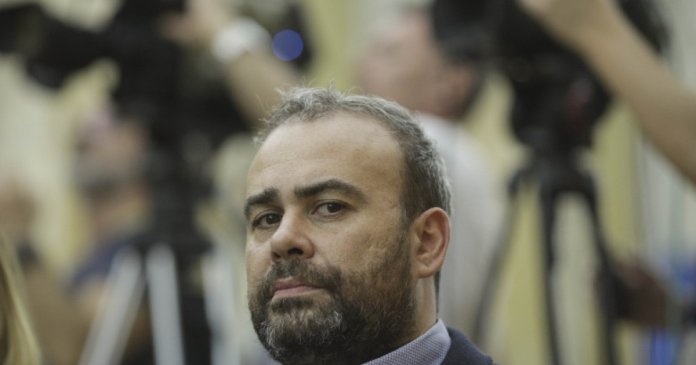 Darius Vâlcov a fost eliberat din detenție. Hotărârea Tribunalului Vrancea este definitivă. Darius Vâlcov a fost eliberat din detenție. Hotărârea Tribunalului Vrancea este definitivă.