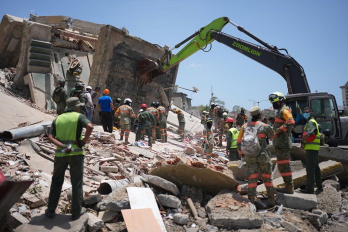 De ce au căzut atât de multe edificii în timpul seismelor din Venezuela și cum a reușit Chile să reziste... De ce au căzut atât de multe edificii în timpul seismelor din Venezuela și cum a reușit Chile să reziste...