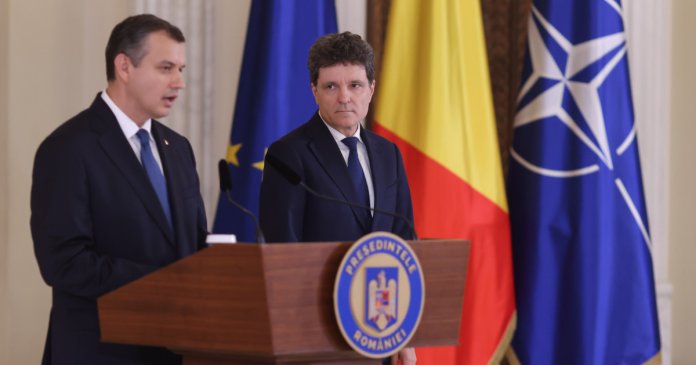 Kelemen Hunor: Nicușor Dan a fost corect să-l aducă pe Eugen Tomac. Formațiunile nu au oferit nimic la... Kelemen Hunor: Nicușor Dan a fost corect să-l aducă pe Eugen Tomac. Formațiunile nu au oferit nimic la...