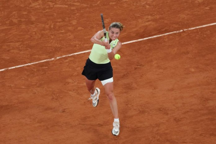 Maja Chwalinska, venind din calificări, este a doua finalistă la Roland Garros Maja Chwalinska, venind din calificări, este a doua finalistă la Roland Garros