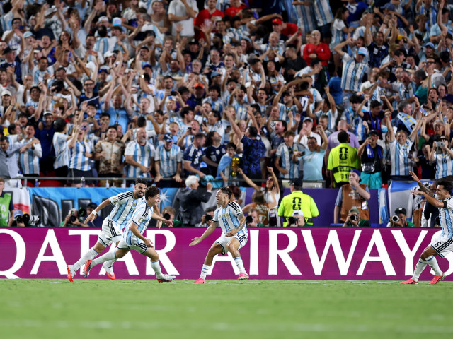 Argentina - Elveția 1-1, ACUM, digisport.ro, în sferturi la Cupa Mondială 2026 Argentina - Elveția 1-1, ACUM, digisport.ro, în sferturi la Cupa Mondială 2026. ROȘU pentru Embolo