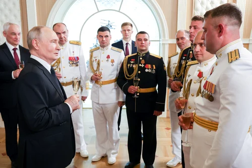 Putin anticipează succesul Rusiei și declară că vestul Ucrainei se va reunifica cu România Putin anticipează succesul Rusiei și declară că vestul Ucrainei se va reunifica cu România