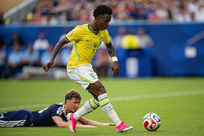 Un alt uriaș european îl vizează pe Vinicius Junior! Un alt uriaș european îl vizează pe Vinicius Junior!