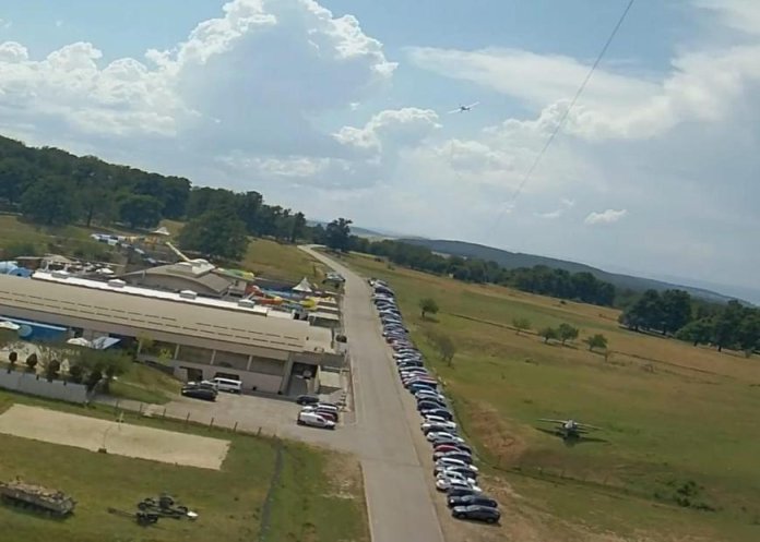 Zborul tragic al unui aviator cu vastă experiență: Mai mult de 500 de ore de zbor, însă a ignorat reglementări esențiale. Zborul tragic al unui aviator cu vastă experiență: Mai mult de 500 de ore de zbor, însă a ignorat reglementări esențiale.