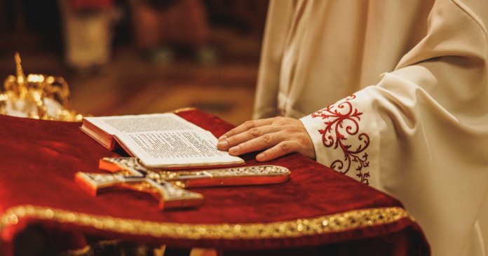Disparitățile dintre Sfânta Maria Mare și Sfânta Maria Mică: Importanța festivităților din 15 august și 8 septembrie. Disparitățile dintre Sfânta Maria Mare și Sfânta Maria Mică: Importanța festivităților din 15 august și 8 septembrie.