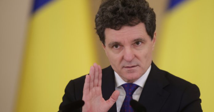 Nicușor Dan contestă modificările aduse de PSD la propunerea legislativă pentru decarbonizare: „Voi examina cu cea mai mare... Nicușor Dan contestă modificările aduse de PSD la propunerea legislativă pentru decarbonizare: „Voi examina cu cea mai mare...