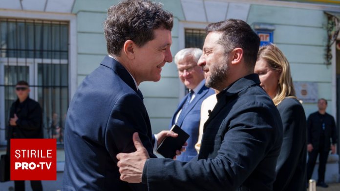 Nicușor Dan, după discuția cu Zelenski: „Nicio instituție de învățământ românească din Ucraina nu trebuie să fie influențată” Nicușor Dan, după discuția cu Zelenski: „Nicio instituție de învățământ românească din Ucraina nu trebuie să fie influențată”